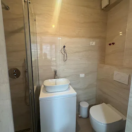 Elysee * Тирана